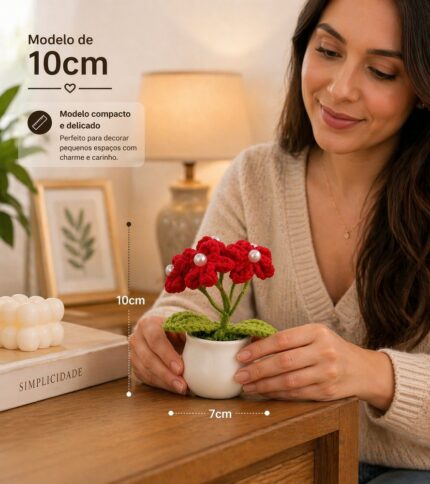 Flor decorativa em crochê com vaso plástico 10cm - Sortida